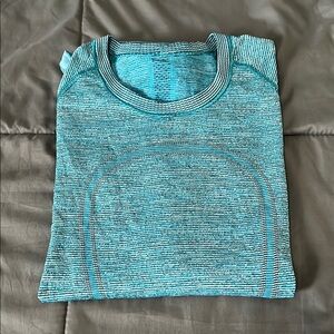 Lululemon Swiftly Tech Long Sleeve Indian Ocean/Black Size 6